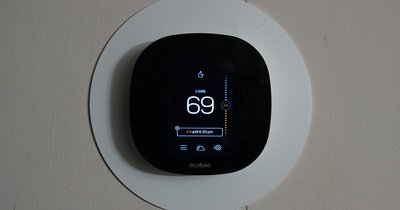 Chytré termostaty: ako ušetriť 20 % na kúrení bez rekonštrukcie